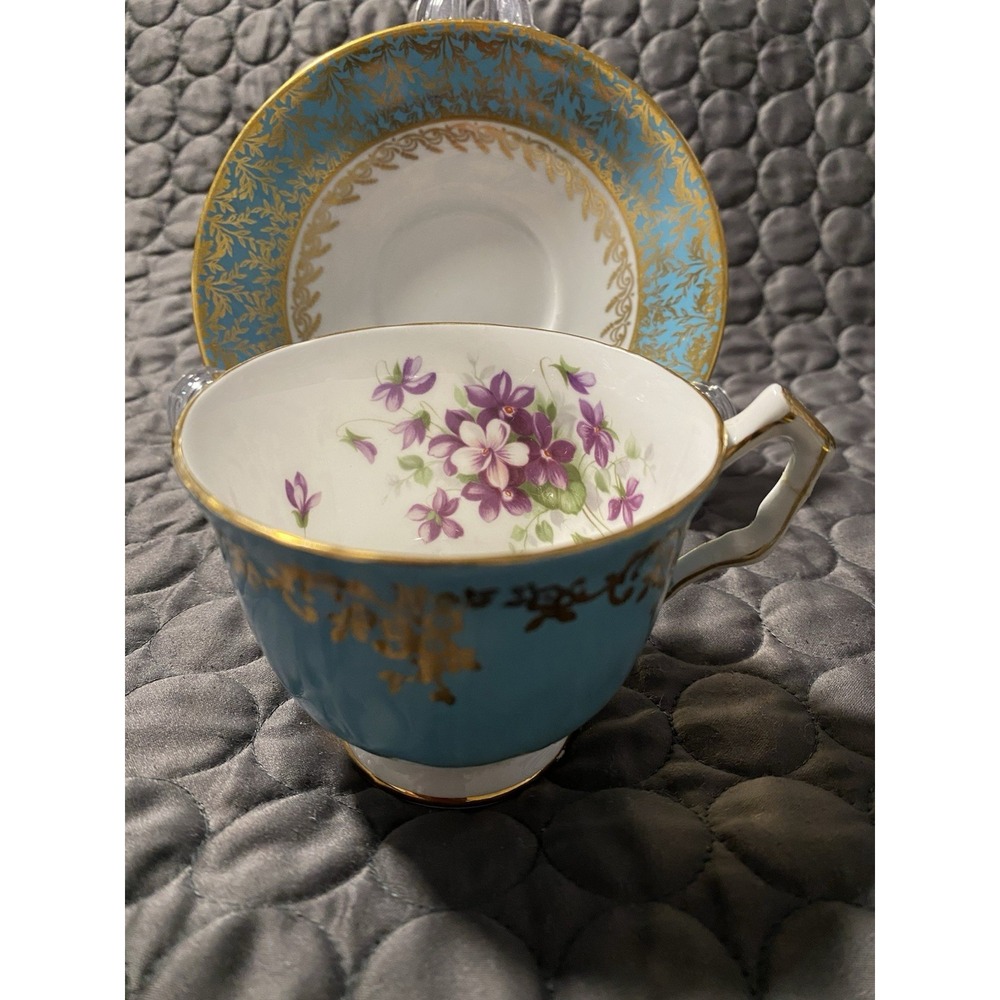 Rare Aynsley 2917 Light Blue Gold Scrolls Violets Tea Cup/Saucer Set Bone China
